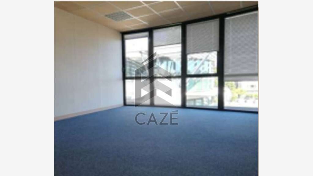 A louer bureaux de 82m² en centre d'affaires Pau