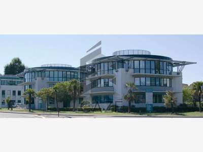 A louer bureaux de 82m² en centre d'affaires Pau