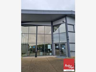 Bureaux de 700m² à louer Saint Paul Trois Châteaux