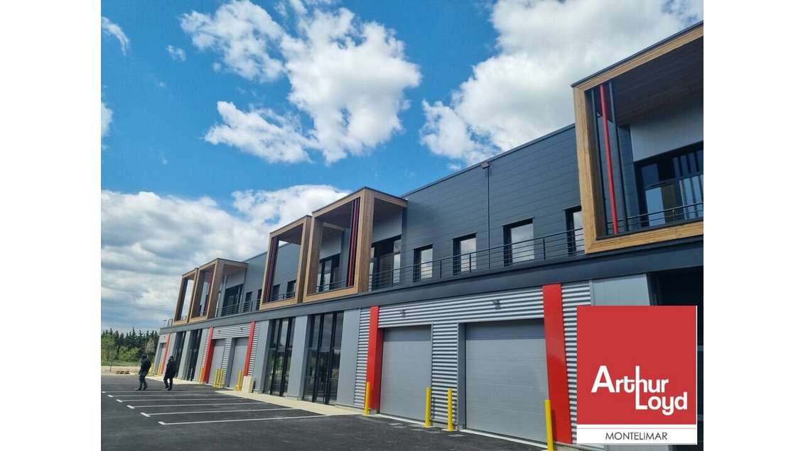 Local d'activité de 2022m² à louer à Pierrelatte