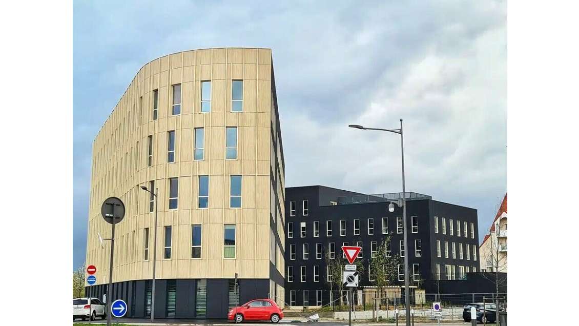 A louer plateau de bureau neuf 699m² à Troyes Gare
