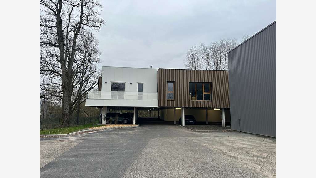 Plateau de bureaux de 300m² à louer à Bruges