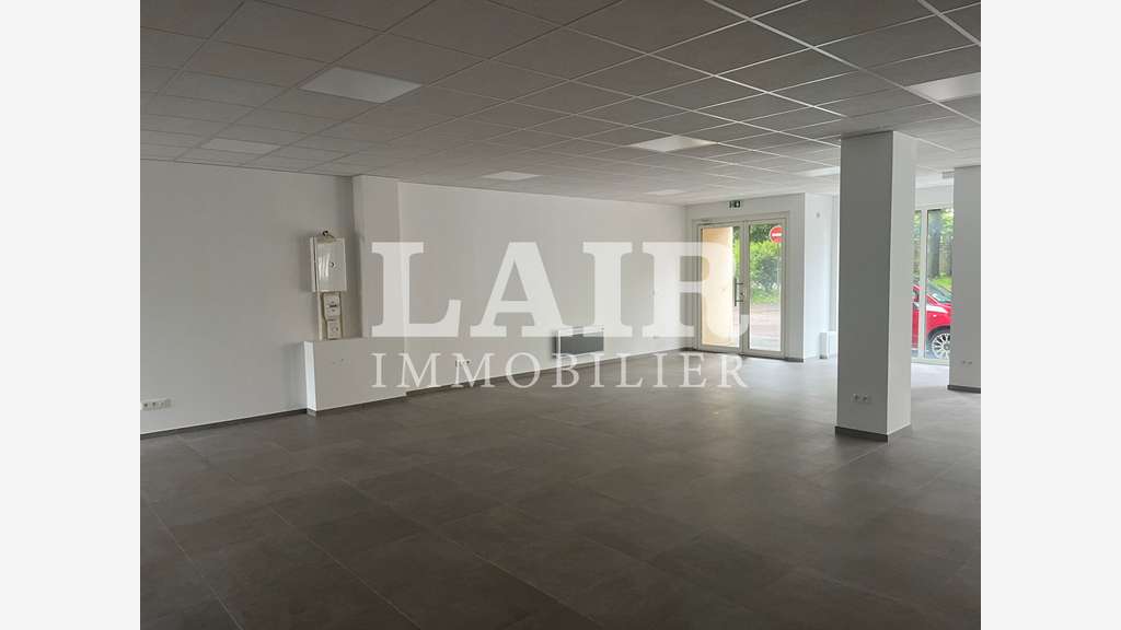 A louer bureaux 252m² en parfait état à Argentan