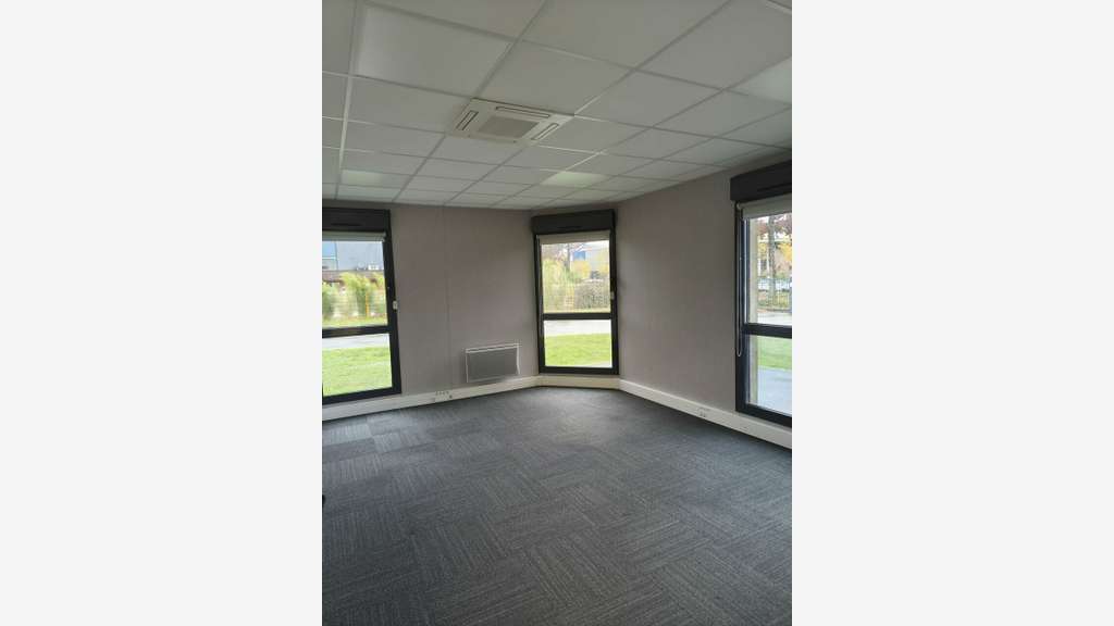 Bureaux 127m² à louer à Saint Herblain