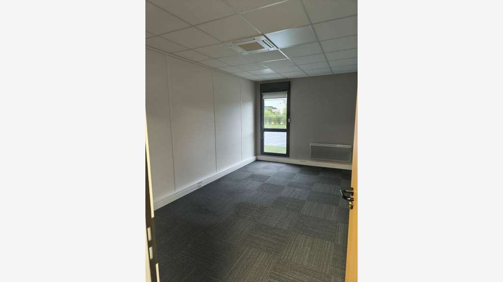 Bureaux 127m² à louer à Saint Herblain