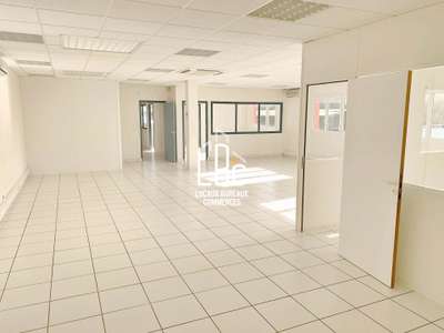 A louer plateau de bureaux 200m² R+1 à Bouguenais