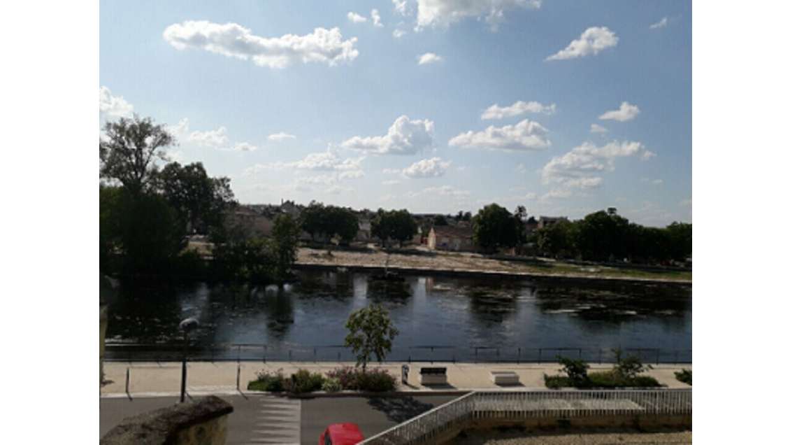 Plateau de bureaux 360m² à louer à Châtellerault