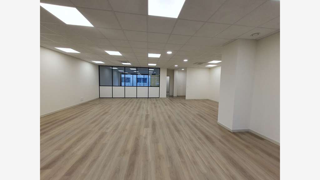 A louer bureaux 180m² RDC à Mérignac aéroport