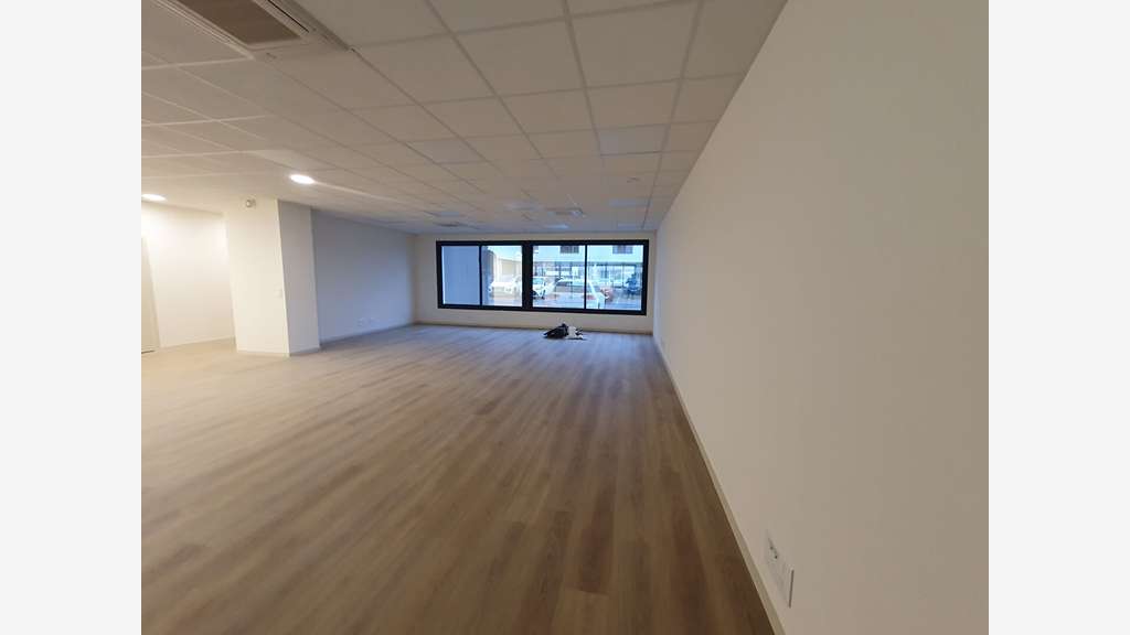 A louer bureaux 180m² RDC à Mérignac aéroport