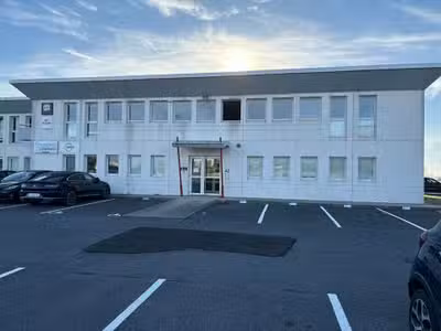 Bureaux 450m² divisibles à louer à Coquelles (62)