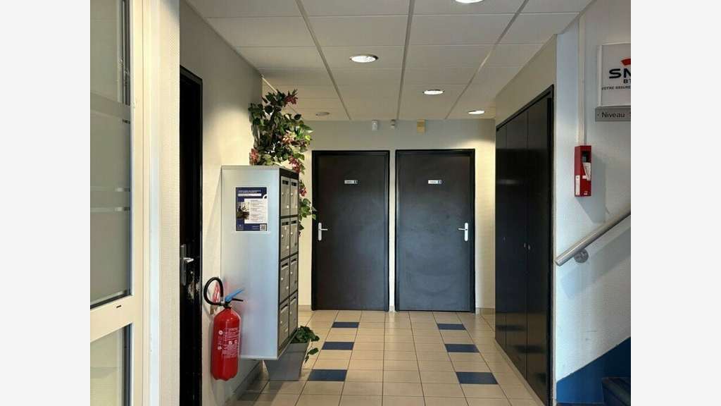 Bureaux 450m² divisibles à louer à Coquelles (62)