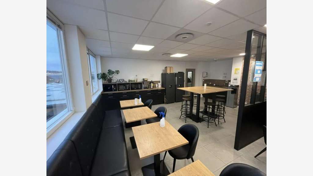 À louer bureaux ERP 462m² au Havre proche Docks