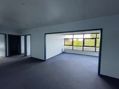 A louer bureaux 287m² R+1 entrée de ville Lorient
