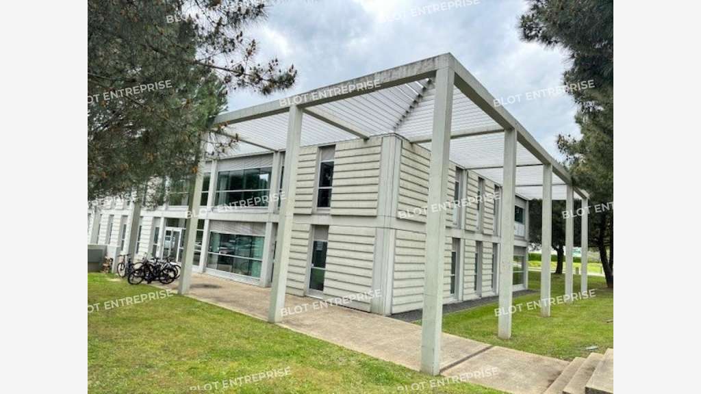 A louer plateau de bureaux 600m² Nantes Chantrerie