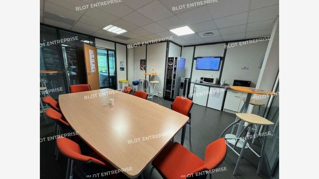 A louer plateau de bureaux 600m² Nantes Chantrerie
