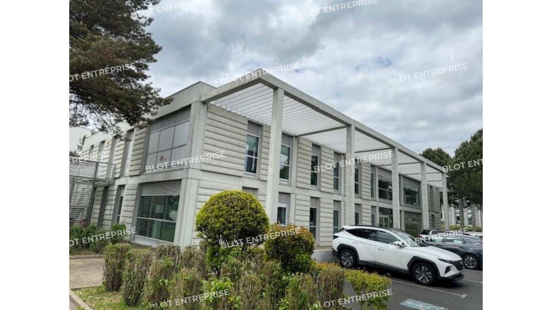 A louer plateau de bureaux 600m² Nantes Chantrerie
