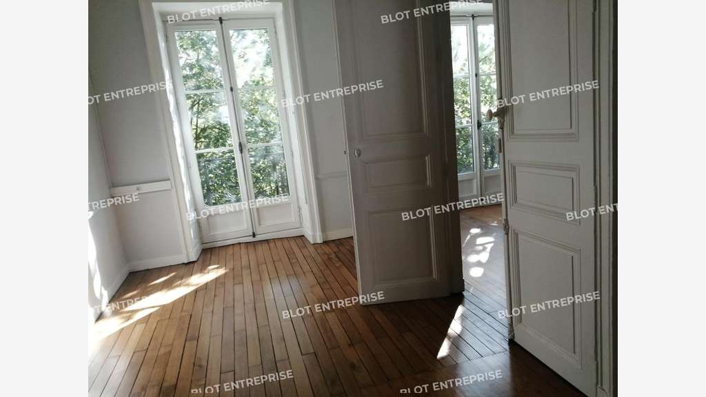 Plateau de bureaux de 238m² Nantes 50 Otages