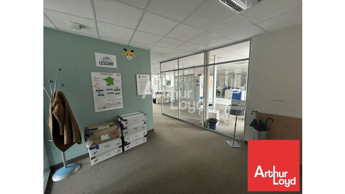Plateau de bureaux 317m² à louer à Poitiers Gare