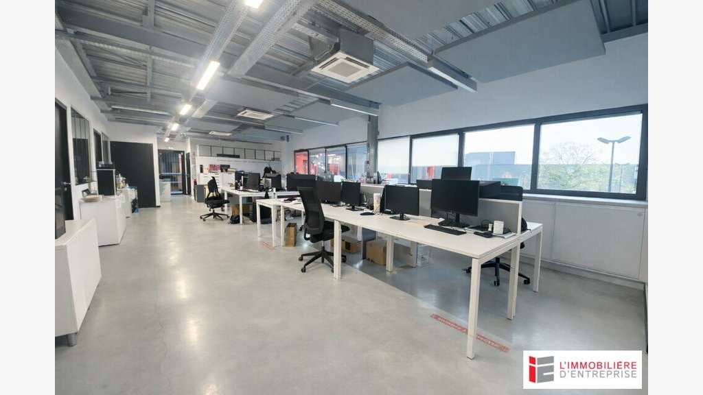 Bureaux loués en excellent état à louer à Rennes
