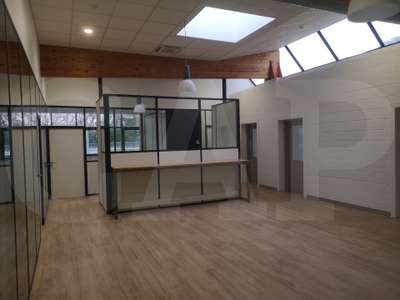 A louer plateau de bureaux 255m² à Vannes PIBS