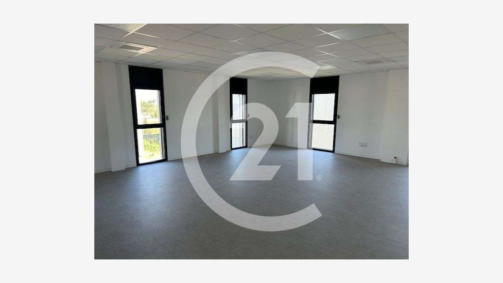 A louer bureaux neufs 120m² à Guilherand-Granges