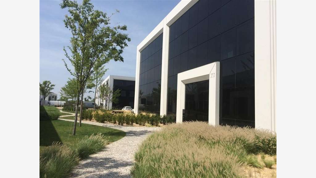 Location bureaux 1396m² à Labège Innopole
