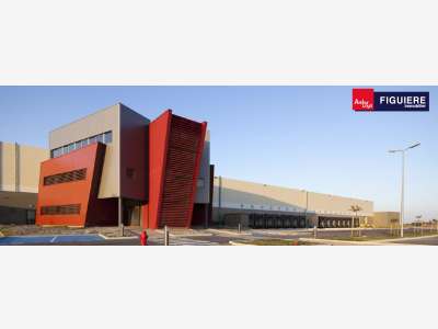 Plateforme logistique 6048m² à louer à Fos sur Mer