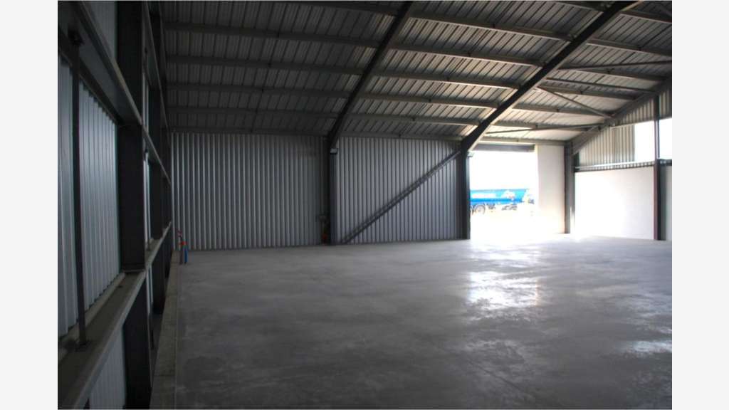 A louer plateforme logistique secteur Rochefort