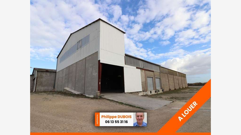 A louer plateforme logistique secteur Rochefort