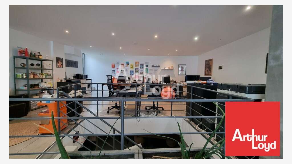 A louer bureaux 238m² à Poitiers centre Gare
