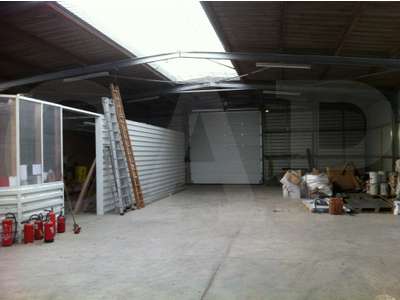 Location Locaux d'activités - Entrepôts à Saint-Thuriau