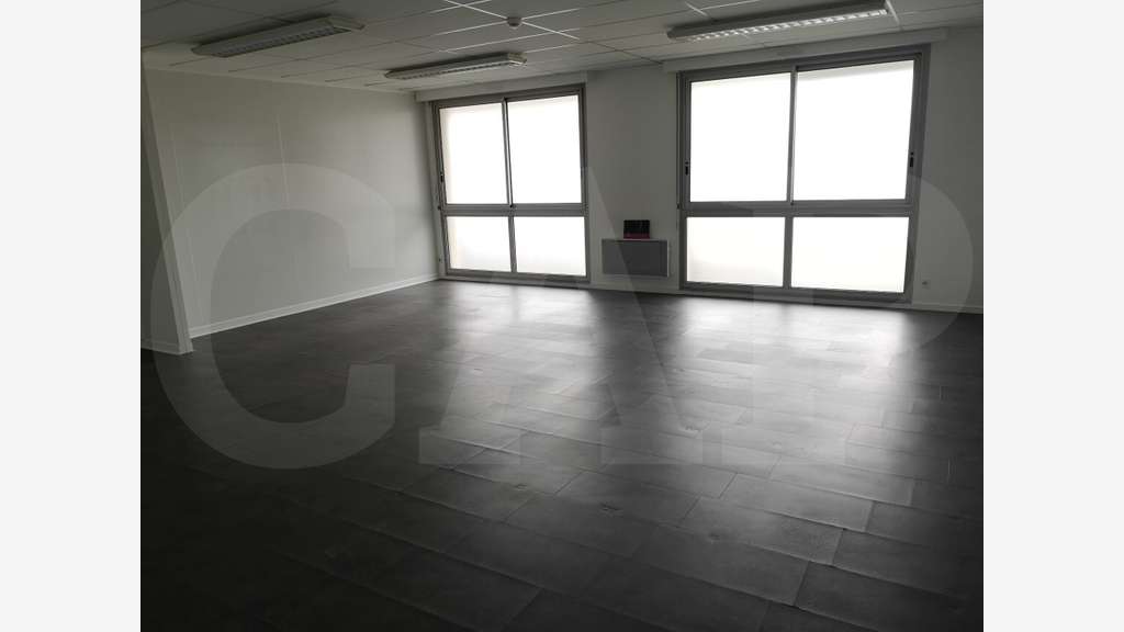 A louer plateau de bureaux de 222m² à Pontivy