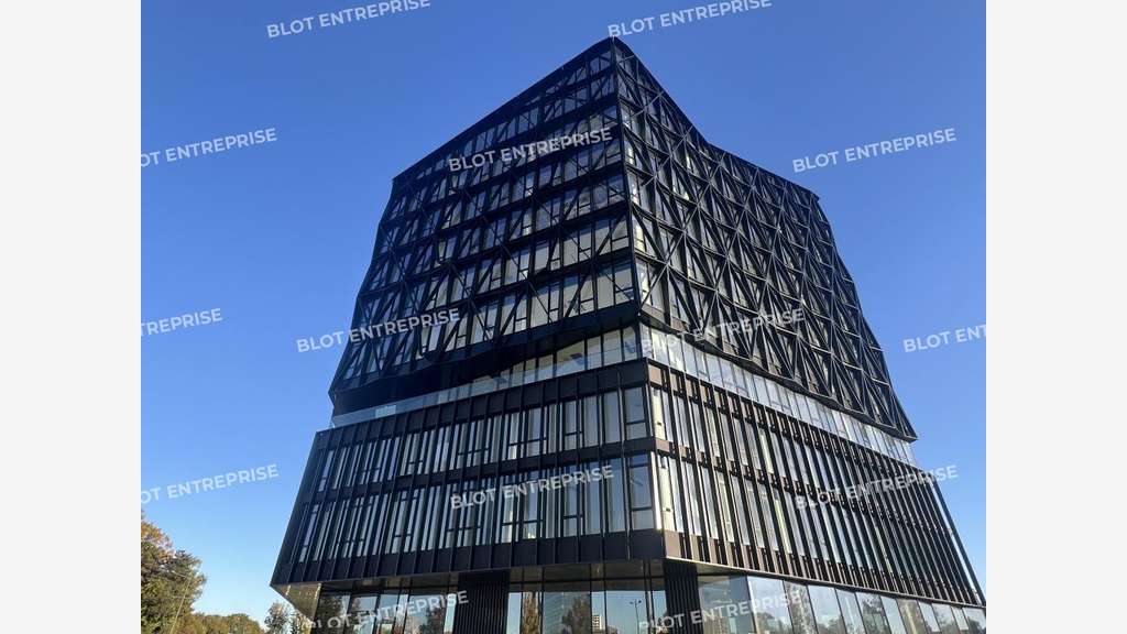 A louer bureaux neufs 352m² au Sud de rennes