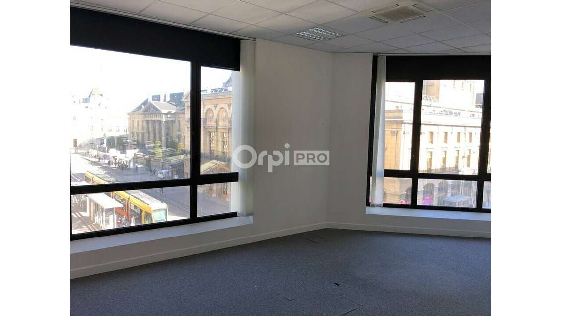 Bureaux de 1245m² à louer à Reims hyper centre