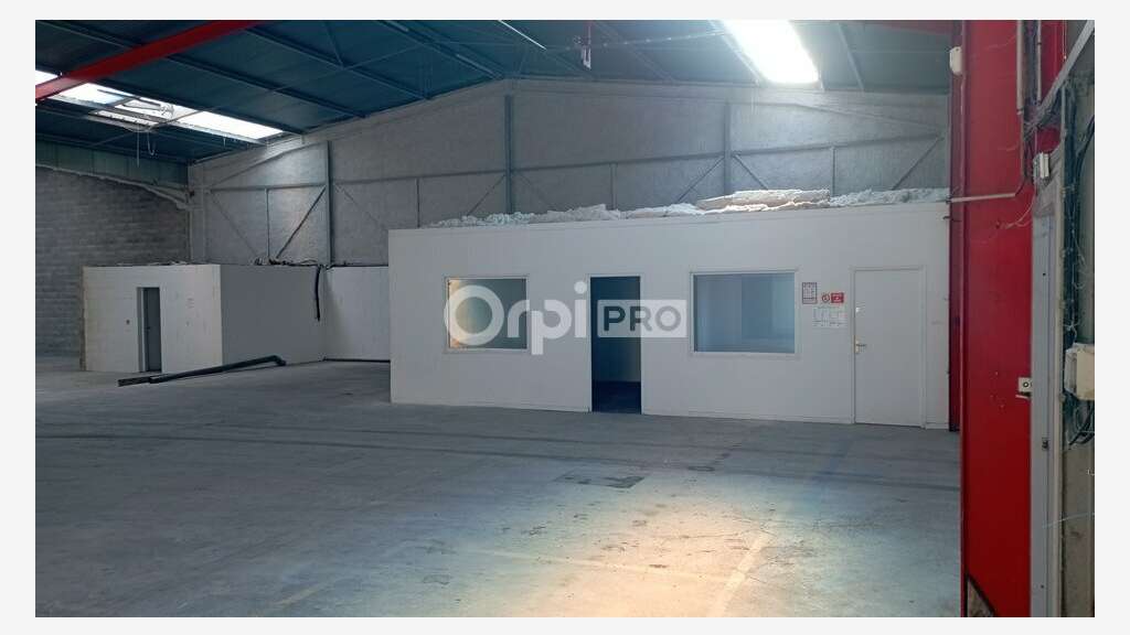 Local d'activité de 311m² à louer à Reims Farman