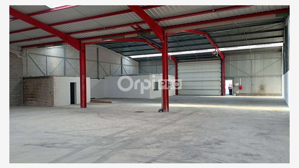 Local d'activité de 311m² à louer à Reims Farman