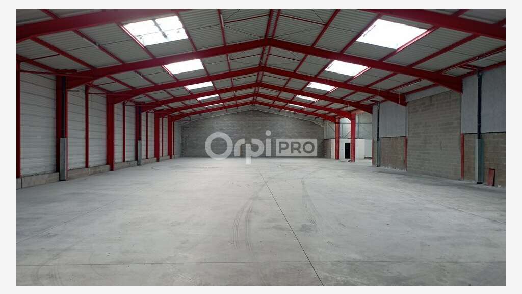 Local d'activité de 311m² à louer à Reims Farman