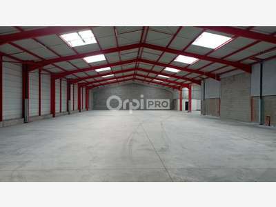 Local d'activité de 311m² à louer à Reims Farman