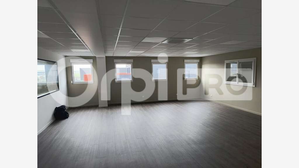 Local d'activité 720m² à louer Reims Croix Blandin