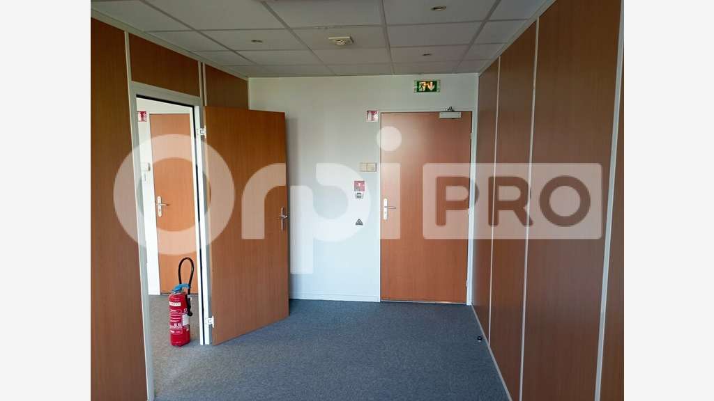 A louer local bureaux de 67m² à Reims Gare TGV