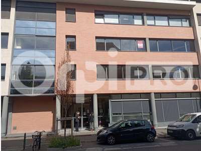 A louer local bureaux de 67m² à Reims Gare TGV