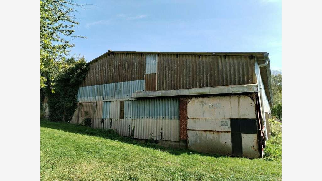 Cession local d'activités de 8000m² en Morbihan