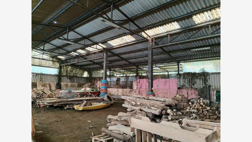 Cession local d'activités de 8000m² en Morbihan