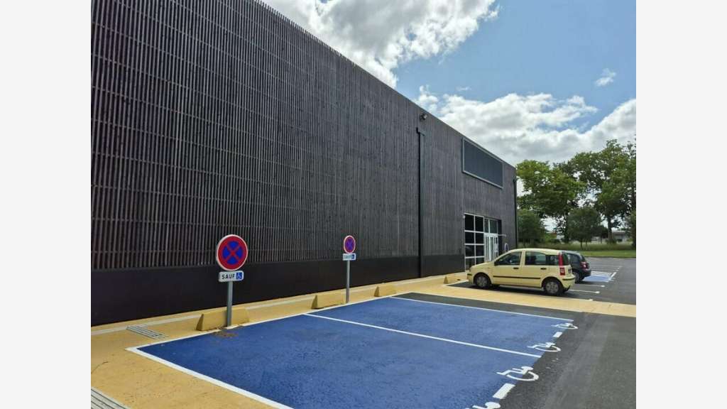 A louer local commercial 150m² en Vallée du Loir