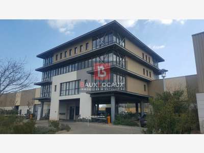 A louer bureaux 64m² en R+2 à Saint Martin Crau