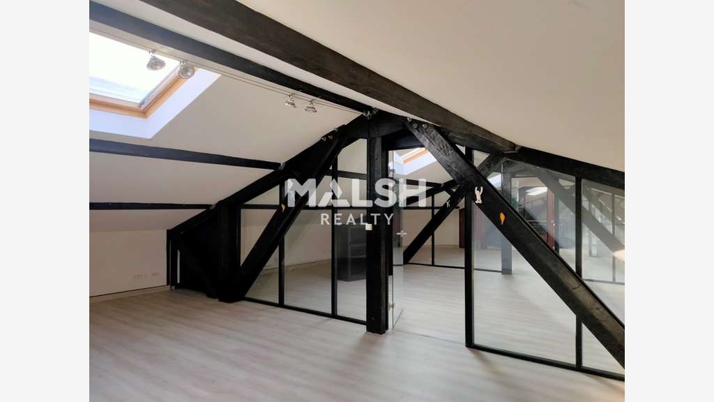 Loue bureaux de 70m² à Saint Maurice de Beynost
