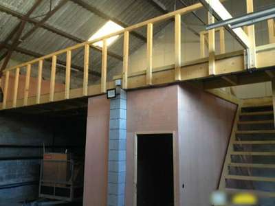Local activité 165m² à louer à St-Omer Eperlecques