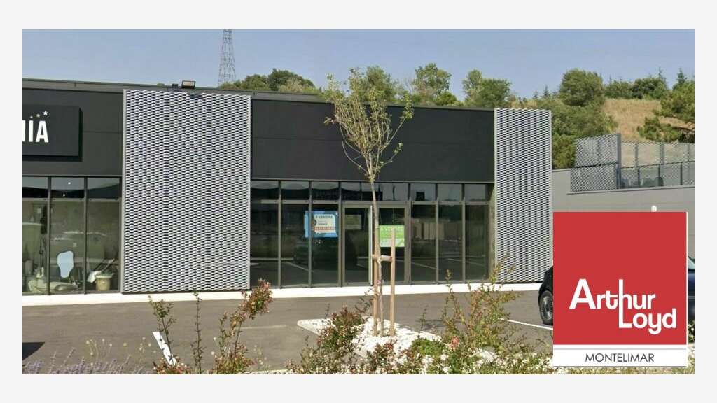 Loue local commercial 163m² St Paul Trois Châteaux
