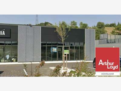 Loue local commercial 163m² St Paul Trois Châteaux
