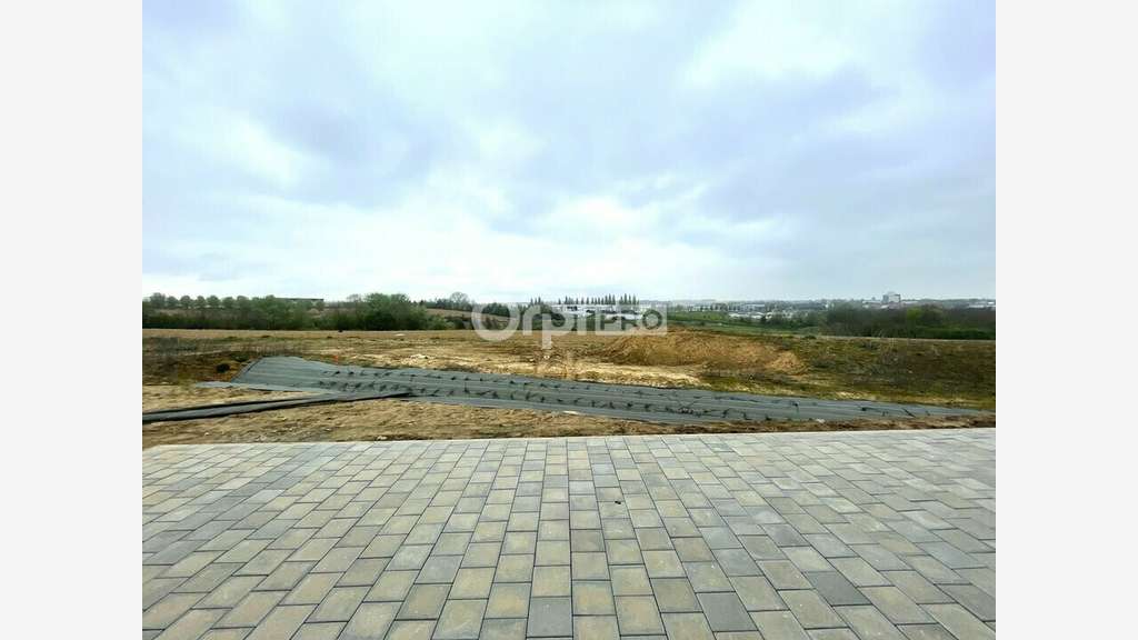Bureau de 113m² à louer en RDC à Saint Quentin